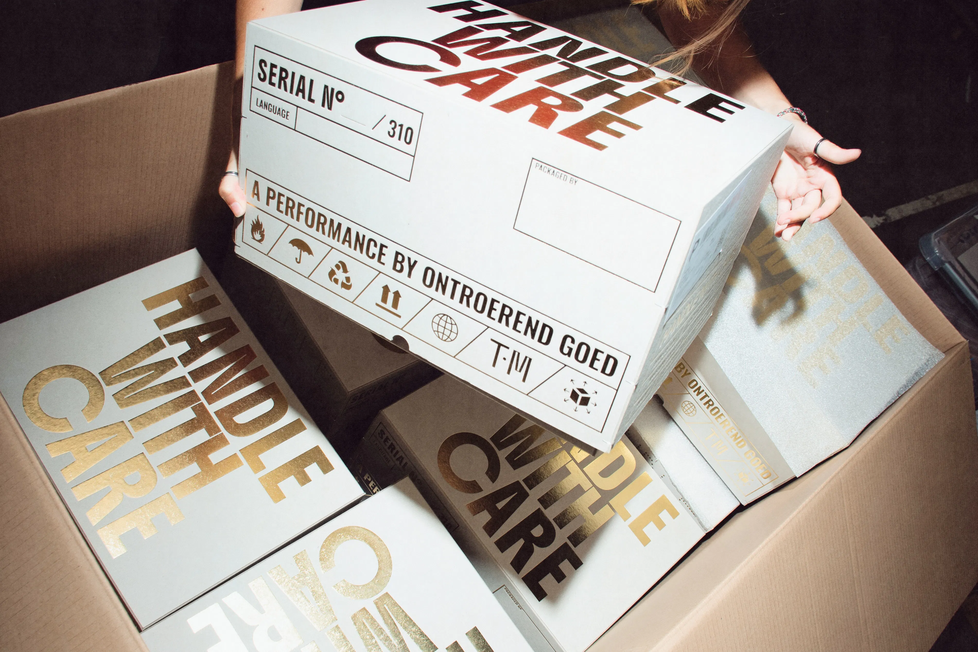 Handle with Carec Joelle Desmet 66 2