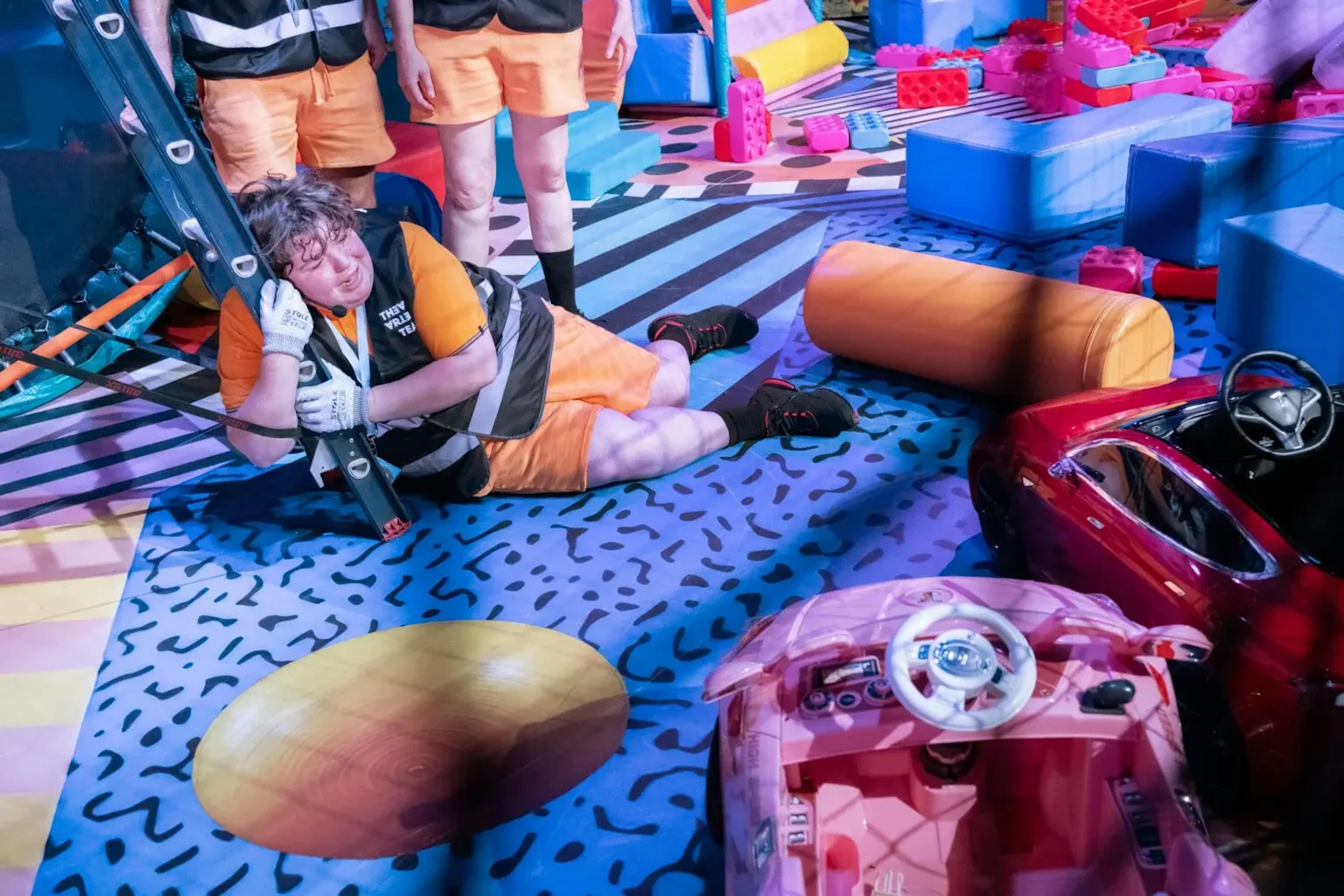 Ook slakken hebben wel eens haast - Jetse Batelaan & Theater Artemis